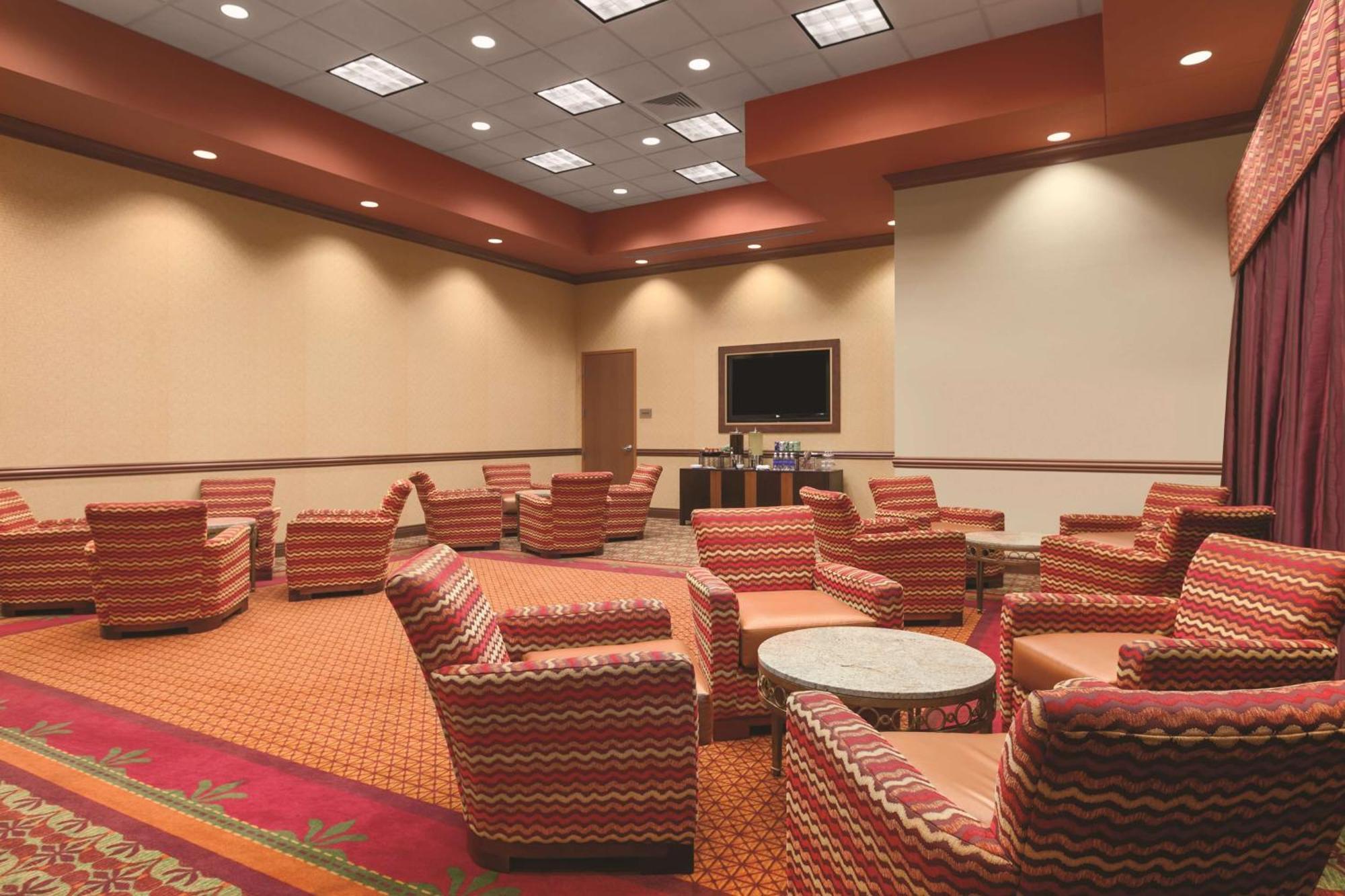 Embassy Suites Omaha- La Vista/ Hotel & Conference Center Bagian luar foto