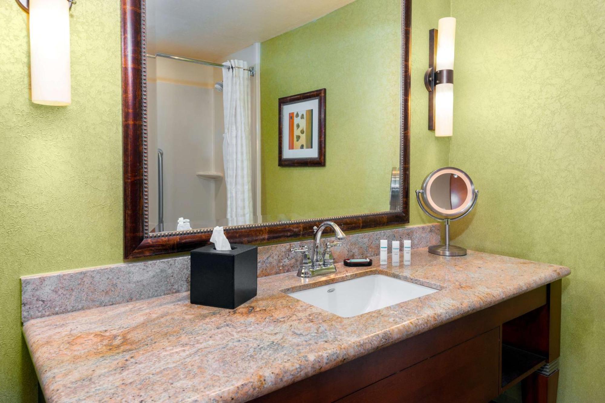 Embassy Suites Omaha- La Vista/ Hotel & Conference Center Bagian luar foto